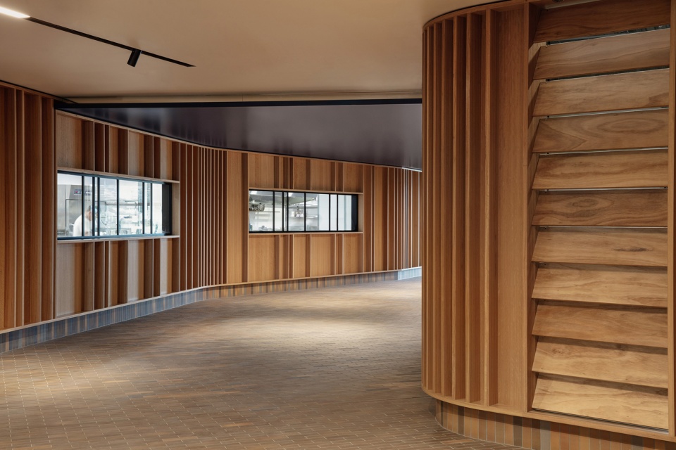 mercedes benz lifestyle by jackson clements burrows architects