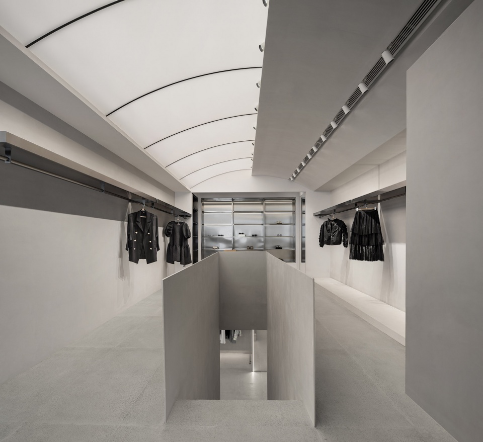 Roy clothing store China by MOOTHAN DESIGN