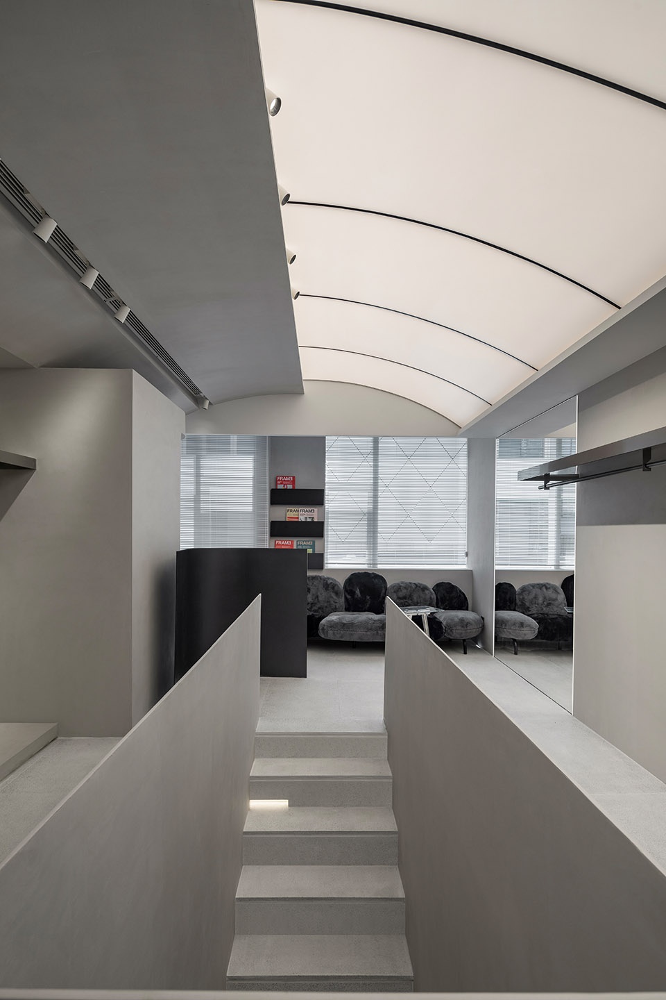 Roy clothing store China by MOOTHAN DESIGN