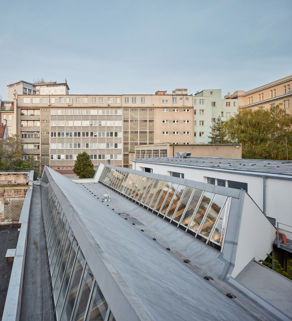 Yoga Garden Art Gallery Brno by RO AR Szymon Rozwalka architects