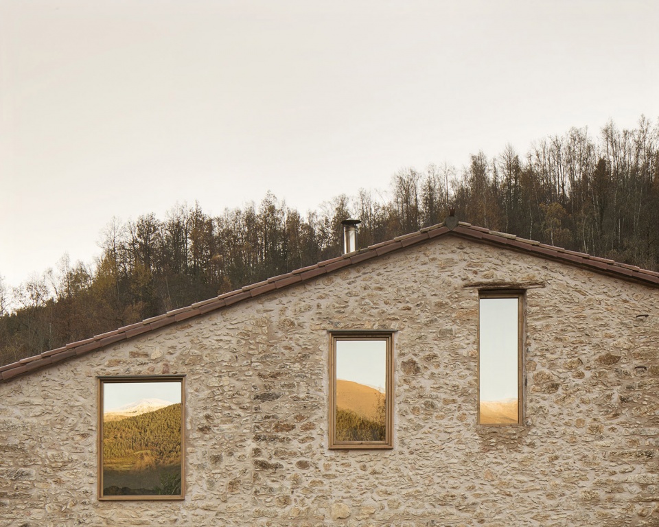 Masia de Can Perpinya by Arame Studio