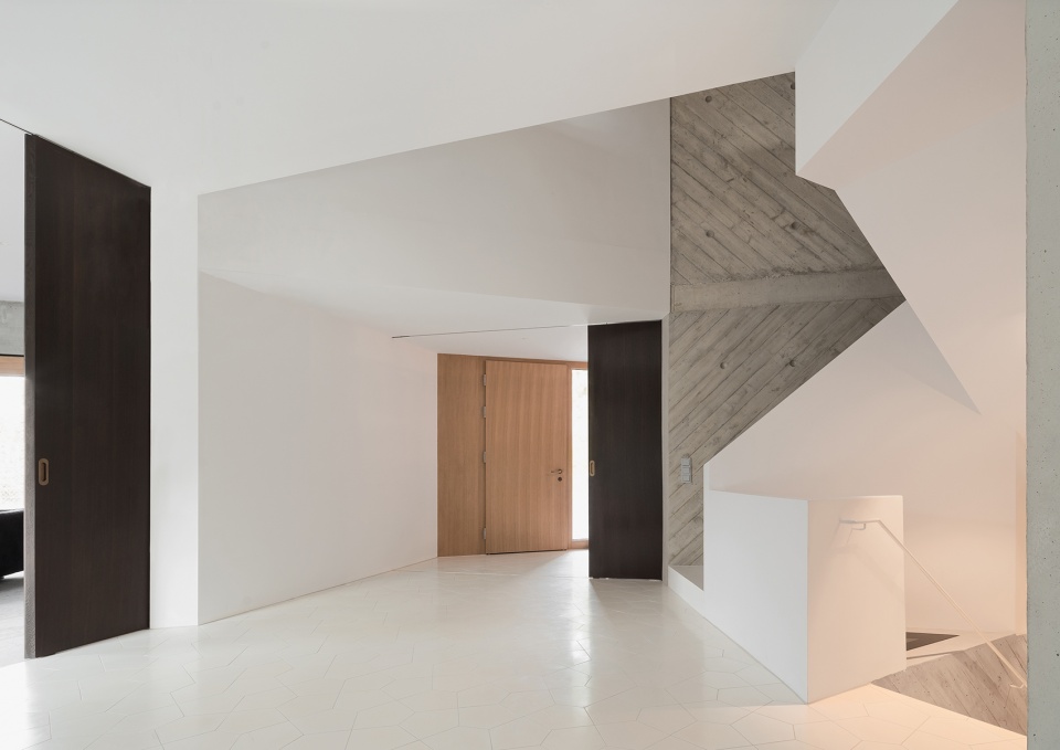villa l by pool leber architekten