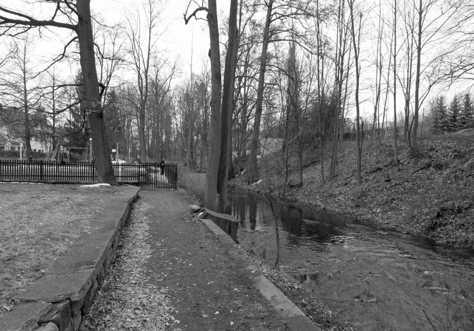 River Loucna Embankment Rusina Frei architekti