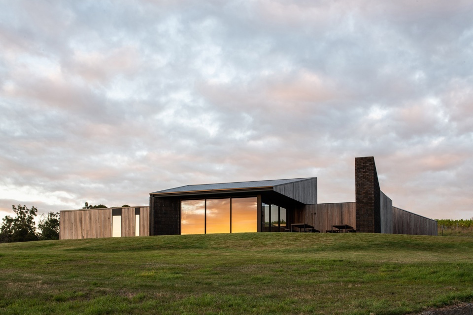Stoney Rise Wine Cumulus Studio