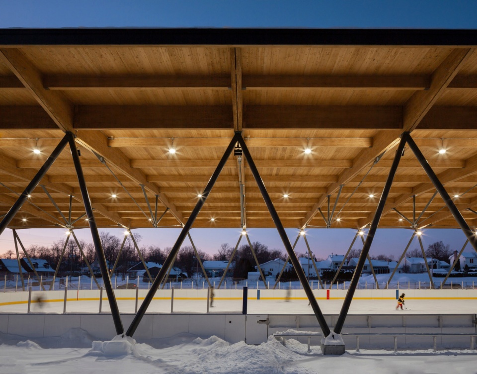 Parc des Saphirs skating rink by ABCP architecture