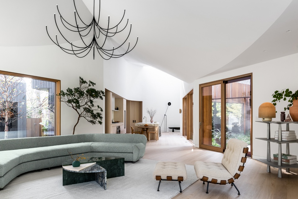 six square house by young projects