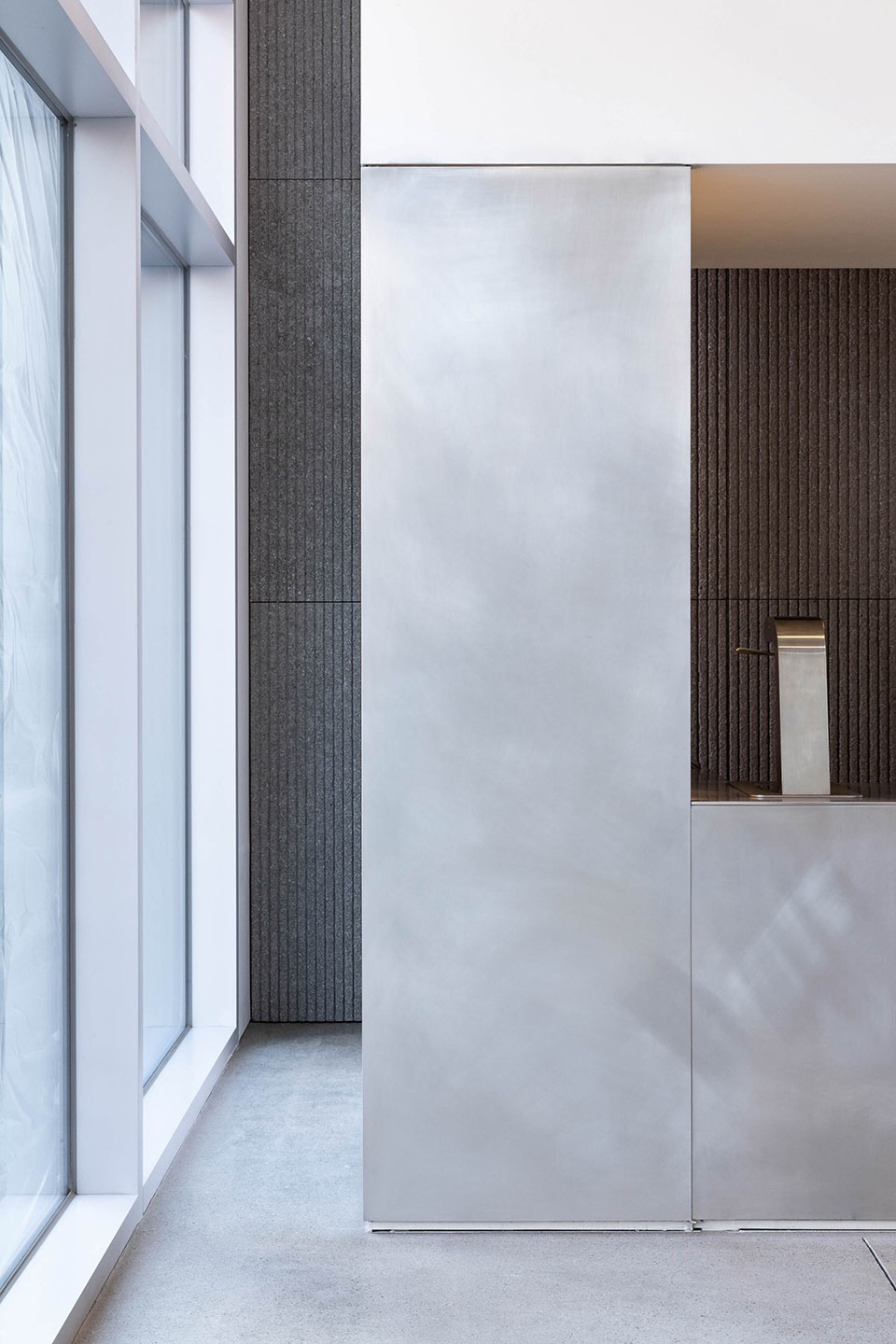 monoha shop cafe and gallery by creative studio unravel