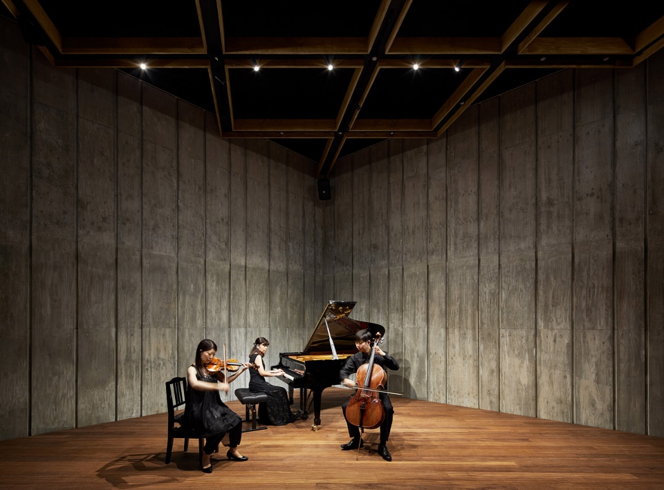 Maly Koncert by Ryo Otsuka Architects