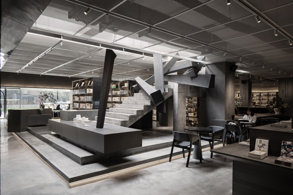 Zhijian bookstore China by SMY Space Interior Design Studio