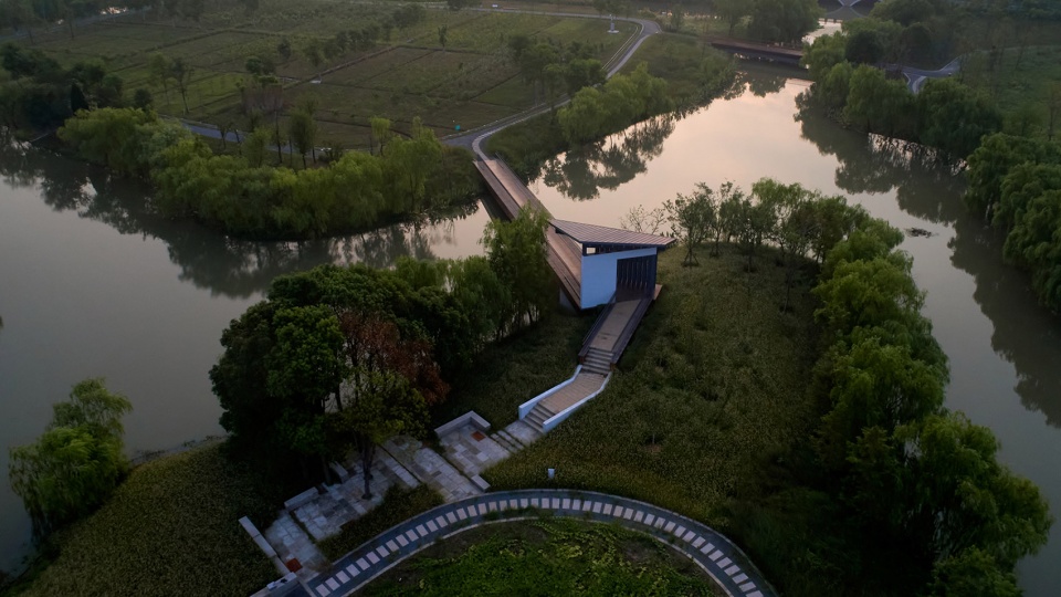 pedestrian bridge of tan jiawan agricultural site park in wuzhen by atelier beeeed zhejiang af university landscape architecture institute
