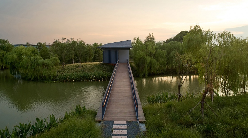 pedestrian bridge of tan jiawan agricultural site park in wuzhen by atelier beeeed zhejiang af university landscape architecture institute