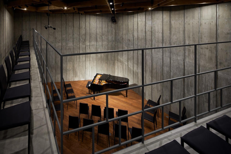 Maly Koncert by Ryo Otsuka Architects