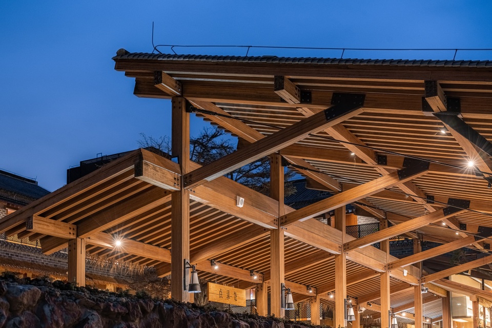 Public space regeneration at the entrance of Lixiang Village by ATA