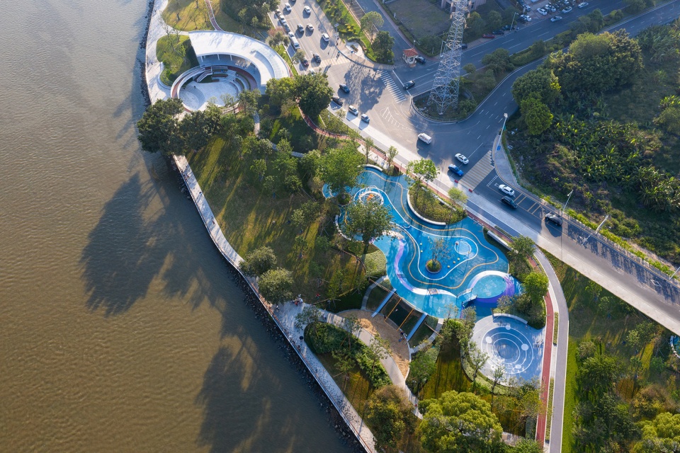 dongguan three rivers and six banks waterfront demonstration section project phase i project longwan section by dongda shenzhen design co...