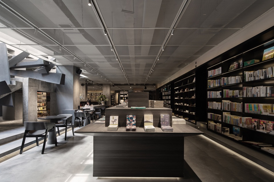 Zhijian bookstore China by SMY Space Interior Design Studio