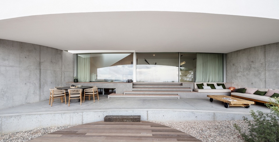 CURVED HOUSE by NOMO STUDIO