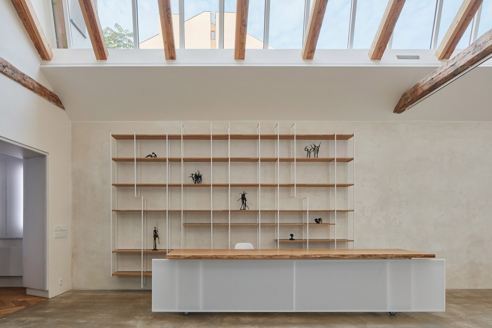 Yoga Garden Art Gallery Brno by RO AR Szymon Rozwalka architects
