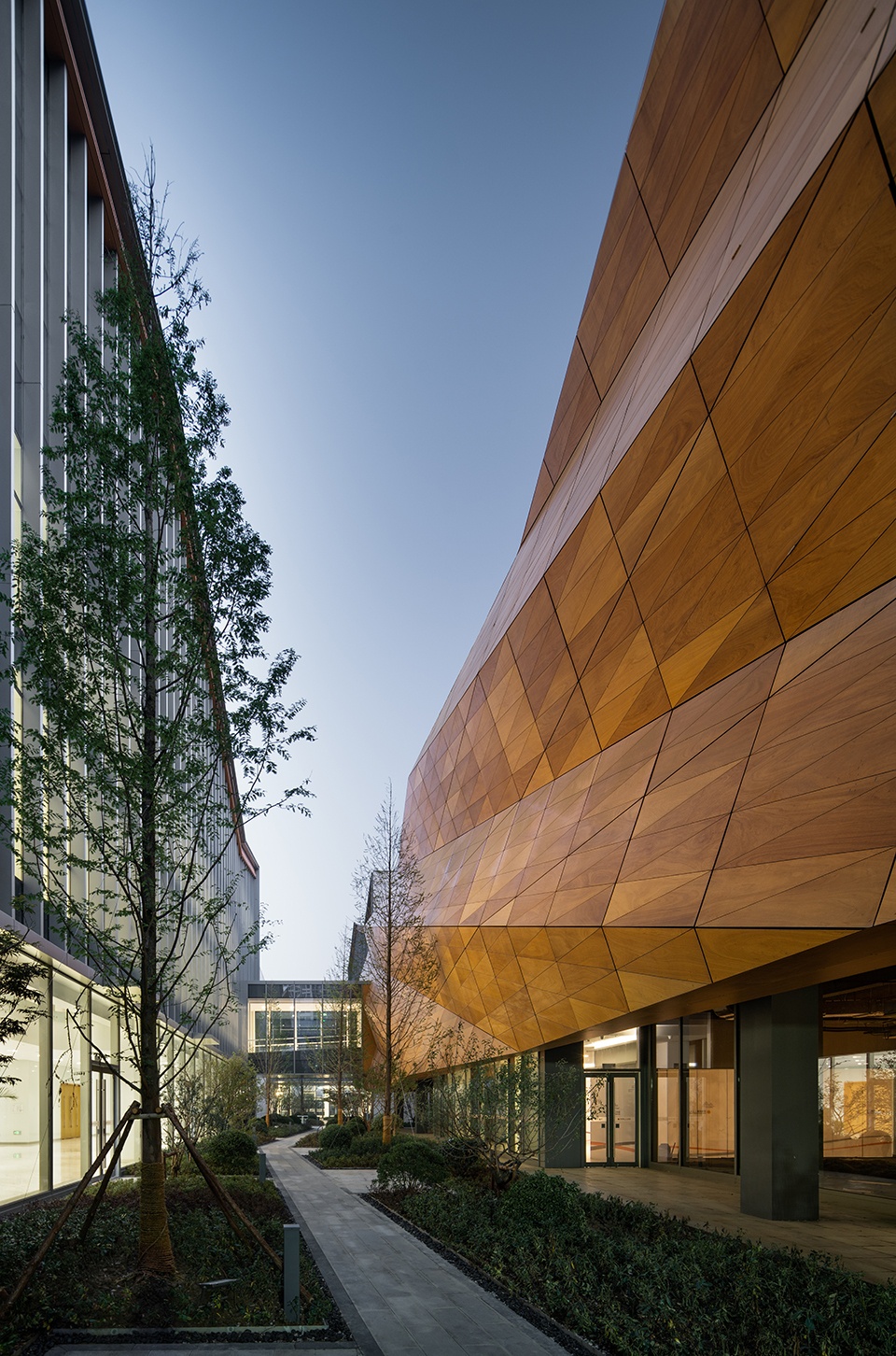 Suzhou Second Workers Cultural Palace by ARTS Group Co Ltd