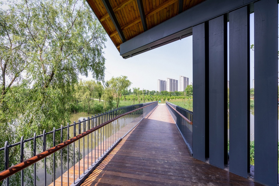 pedestrian bridge of tan jiawan agricultural site park in wuzhen by atelier beeeed zhejiang af university landscape architecture institute