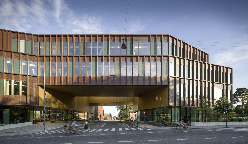 carlsberg central office by cf moller architects