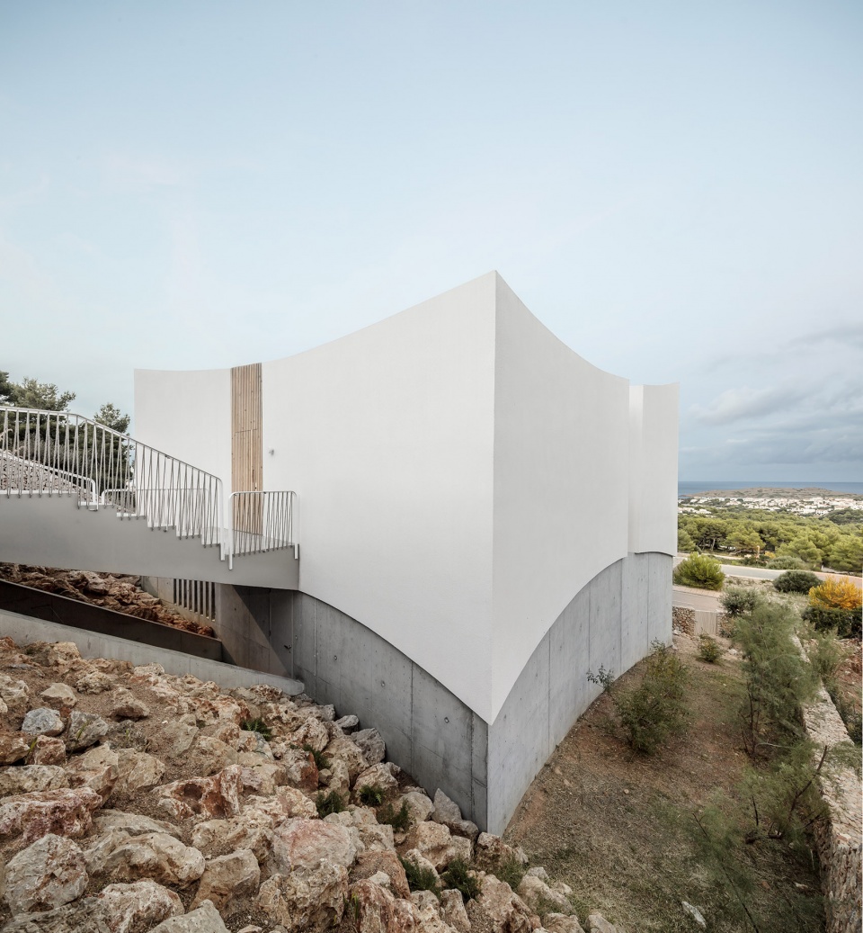 CURVED HOUSE by NOMO STUDIO