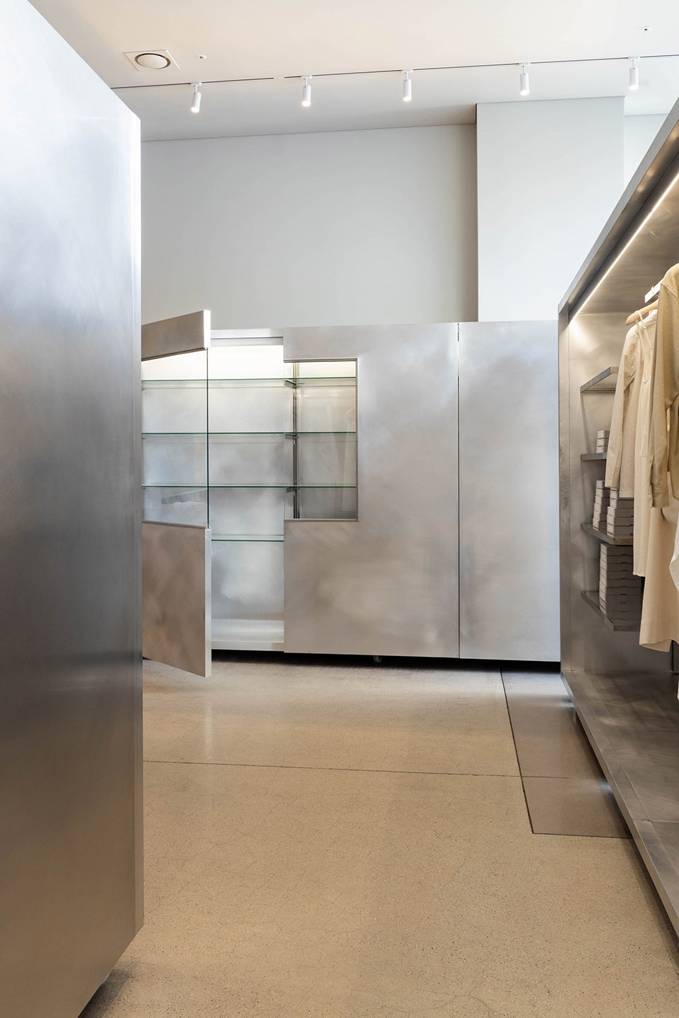 monoha shop cafe and gallery by creative studio unravel