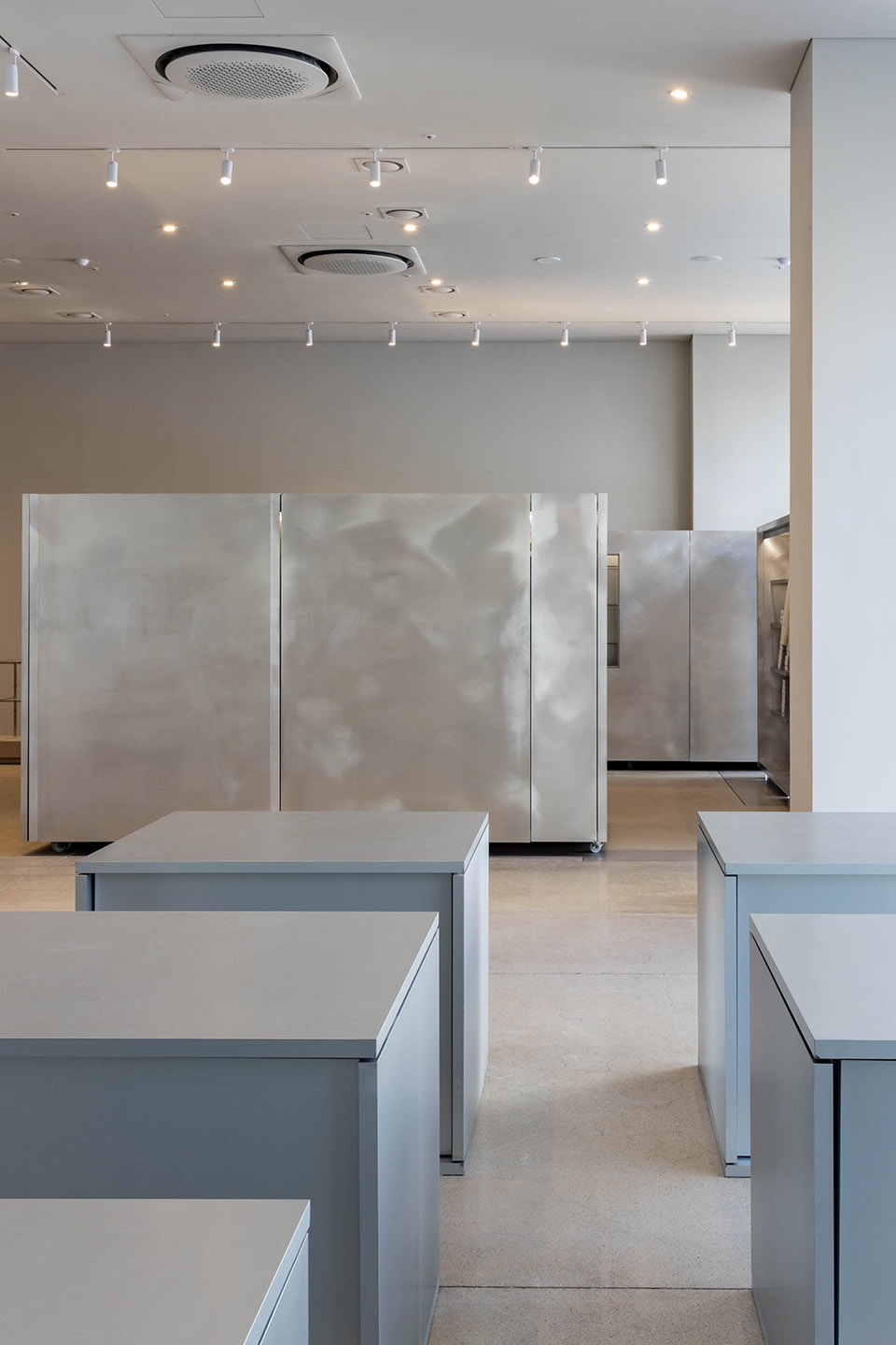 monoha shop cafe and gallery by creative studio unravel