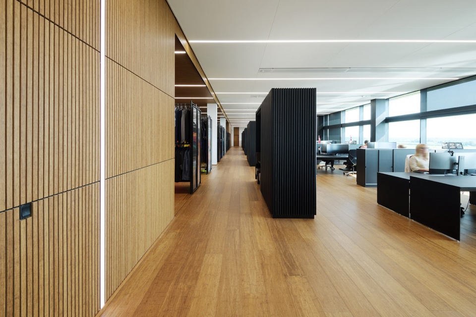 new headquarters and logistics centre for mascot international by cf moller architects