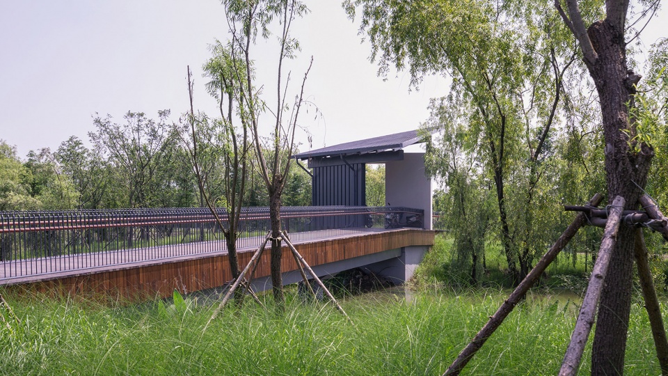 pedestrian bridge of tan jiawan agricultural site park in wuzhen by atelier beeeed zhejiang af university landscape architecture institute