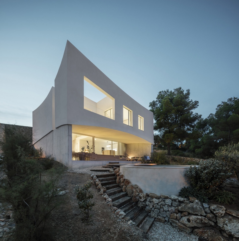 CURVED HOUSE by NOMO STUDIO
