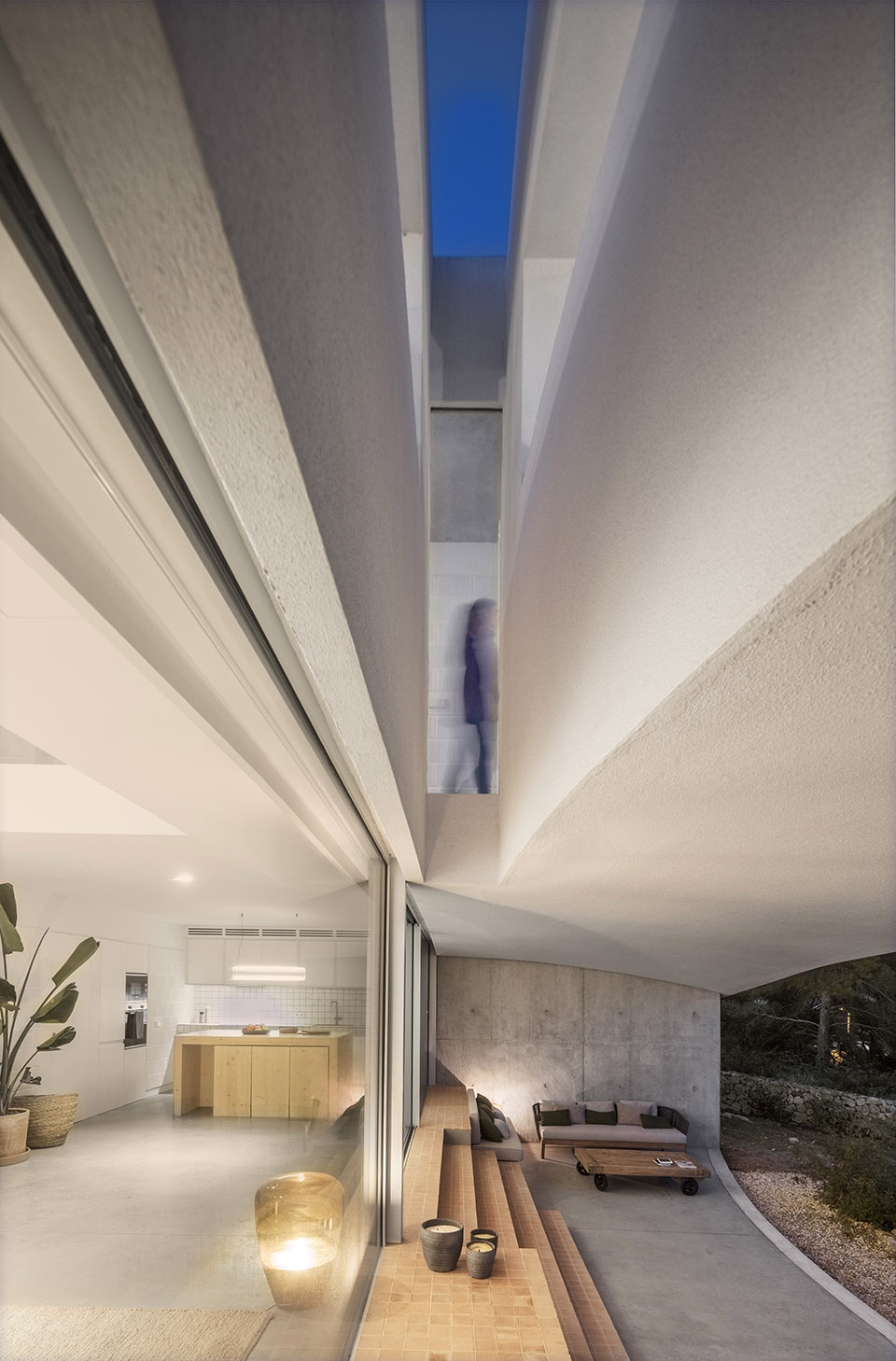 CURVED HOUSE by NOMO STUDIO
