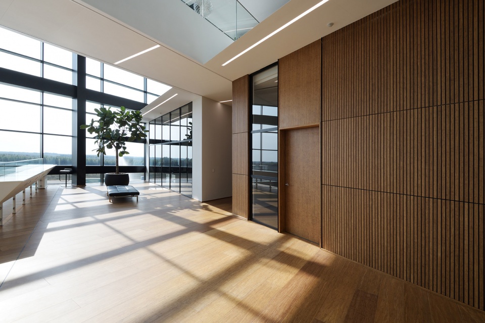 new headquarters and logistics centre for mascot international by cf moller architects