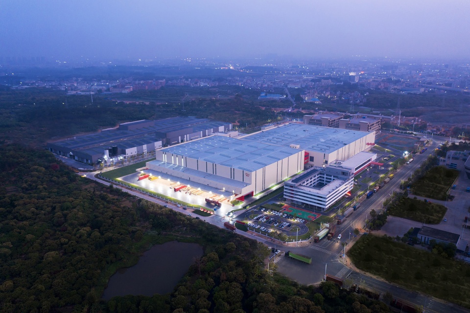 Vitasoy Food and Beverage Production Center ZZT Industrial Buildings