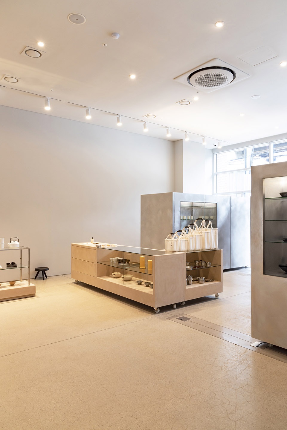 monoha shop cafe and gallery by creative studio unravel