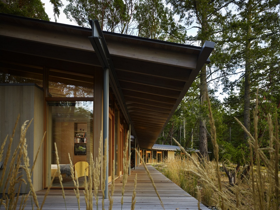 Suncrest Heliotrope Architects