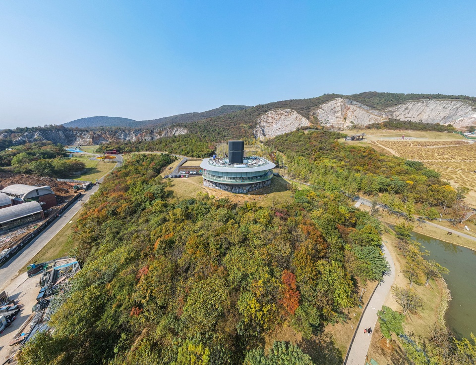 Tangshan Star Restaurant Meng Architects