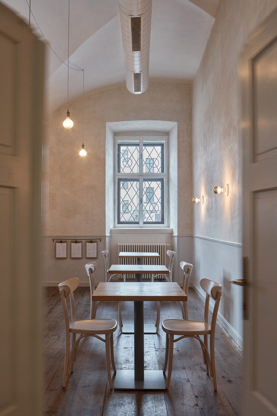 three roses baroque restaurant prague by adr