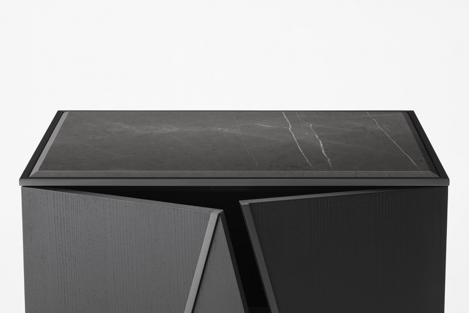 easel and wedge for minotti by nendo