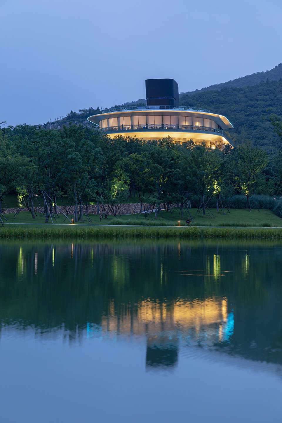 Tangshan Star Restaurant Meng Architects