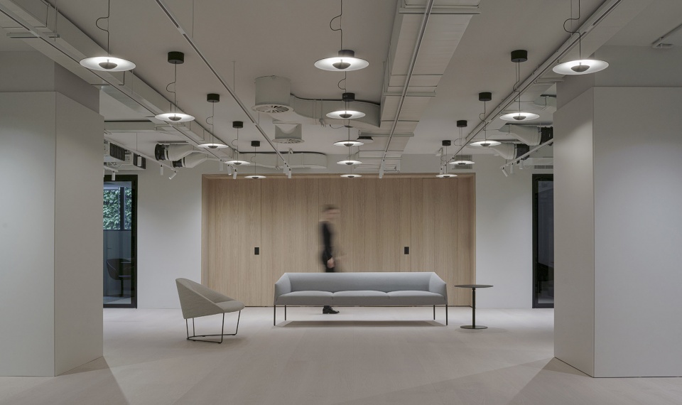 azora offices madrid by francesc rife studio