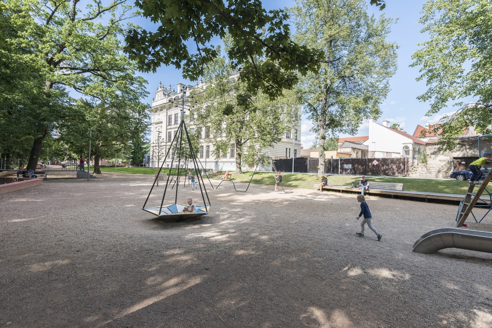 River Loucna Embankment Rusina Frei architekti