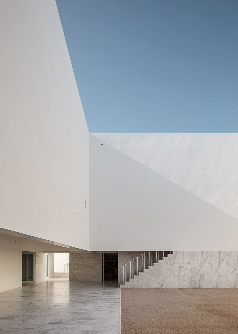 grandolas library and municipal archive portugal matos gameiro arquitectos pedro domingos arquitectos