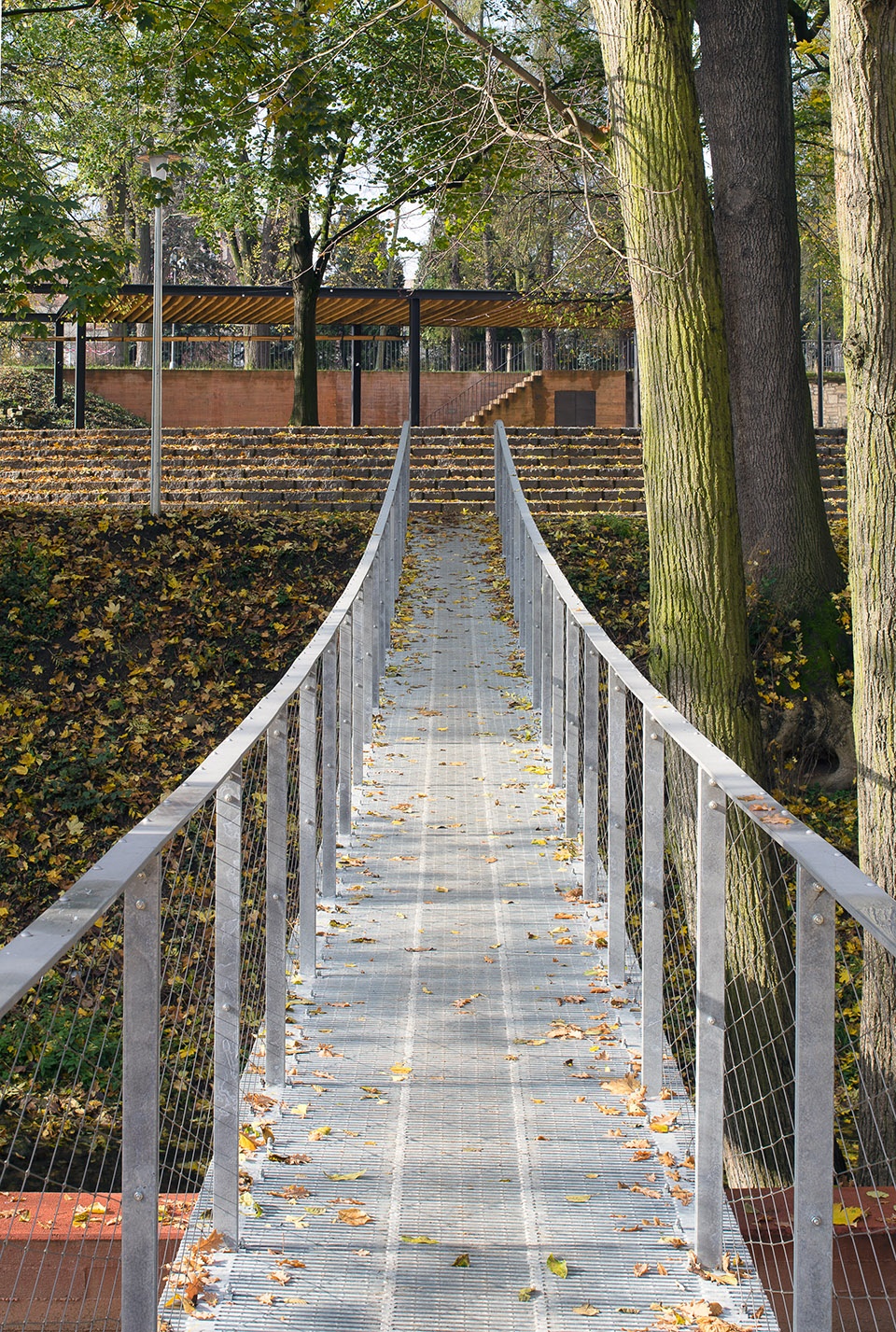 River Loucna Embankment Rusina Frei architekti