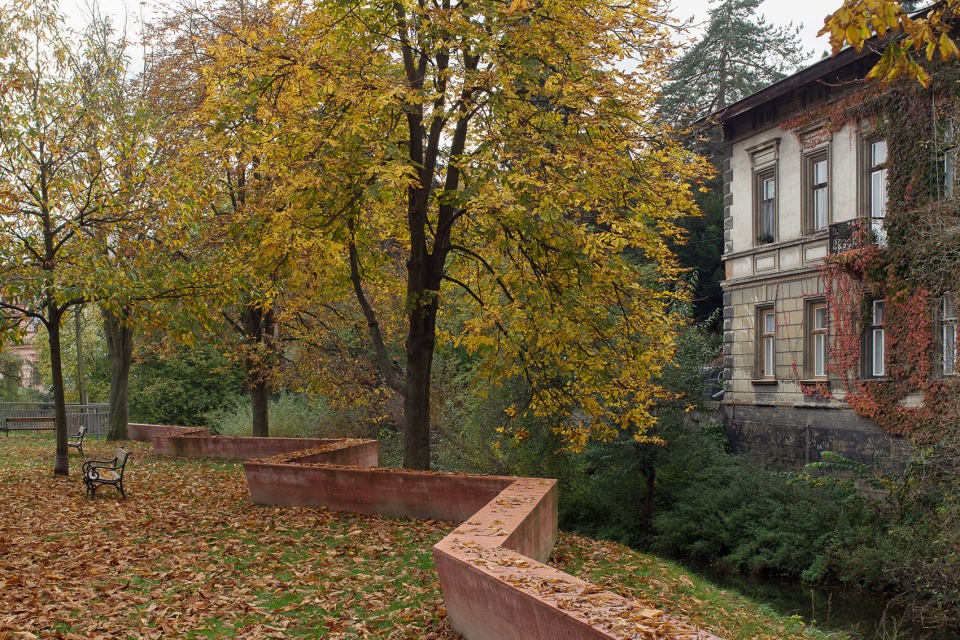 River Loucna Embankment Rusina Frei architekti