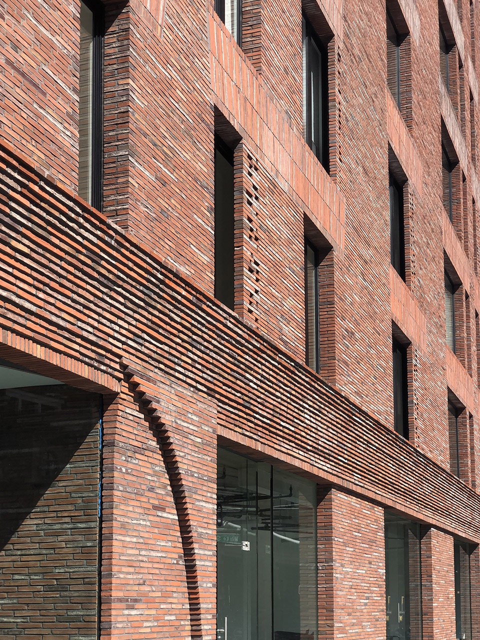 100 Franklin Palette Architecture