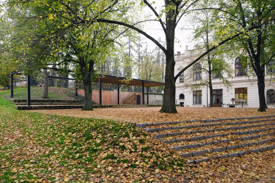 River Loucna Embankment Rusina Frei architekti