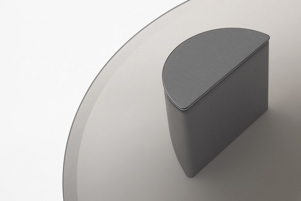 easel and wedge for minotti by nendo