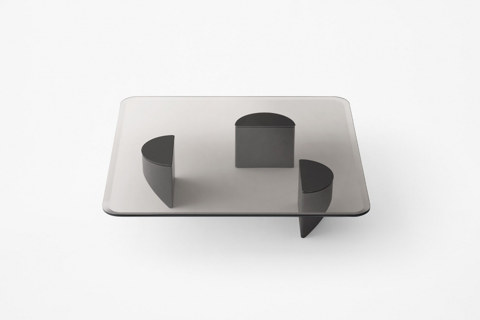 easel and wedge for minotti by nendo