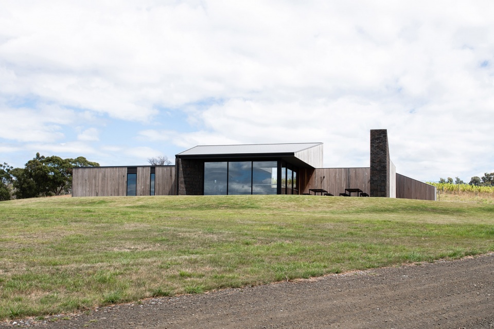Stoney Rise Wine Cumulus Studio