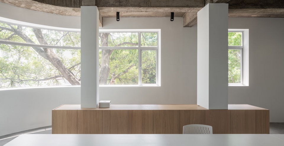 the belgian house shanghai by raams architecture studio